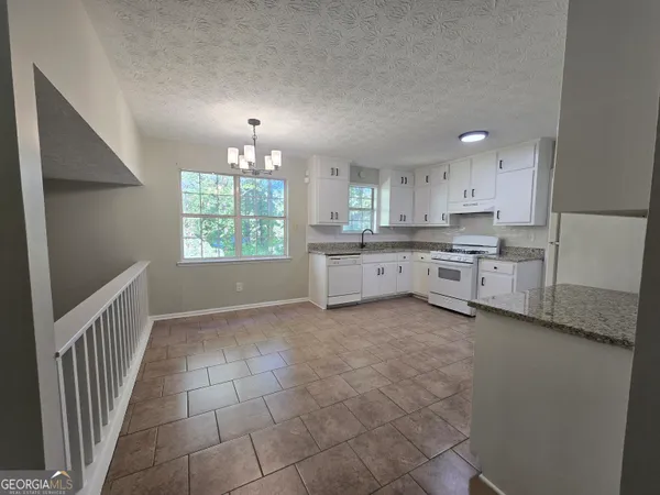 $2,200 | 938 Iron Gate Boulevard, Jonesboro, GA 30238