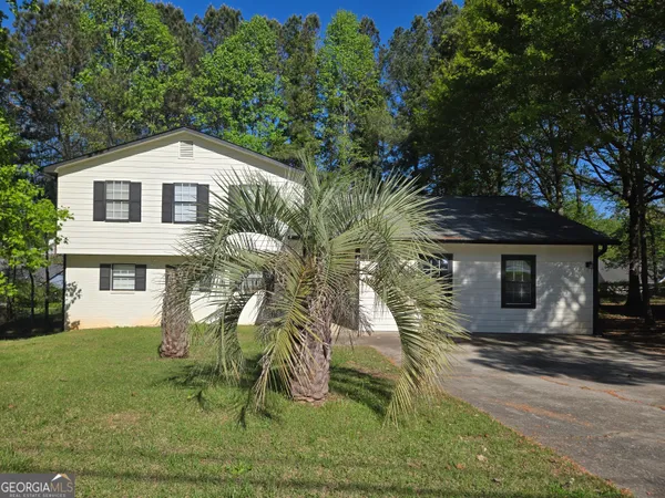 $2,200 | 938 Iron Gate Boulevard, Jonesboro, GA 30238