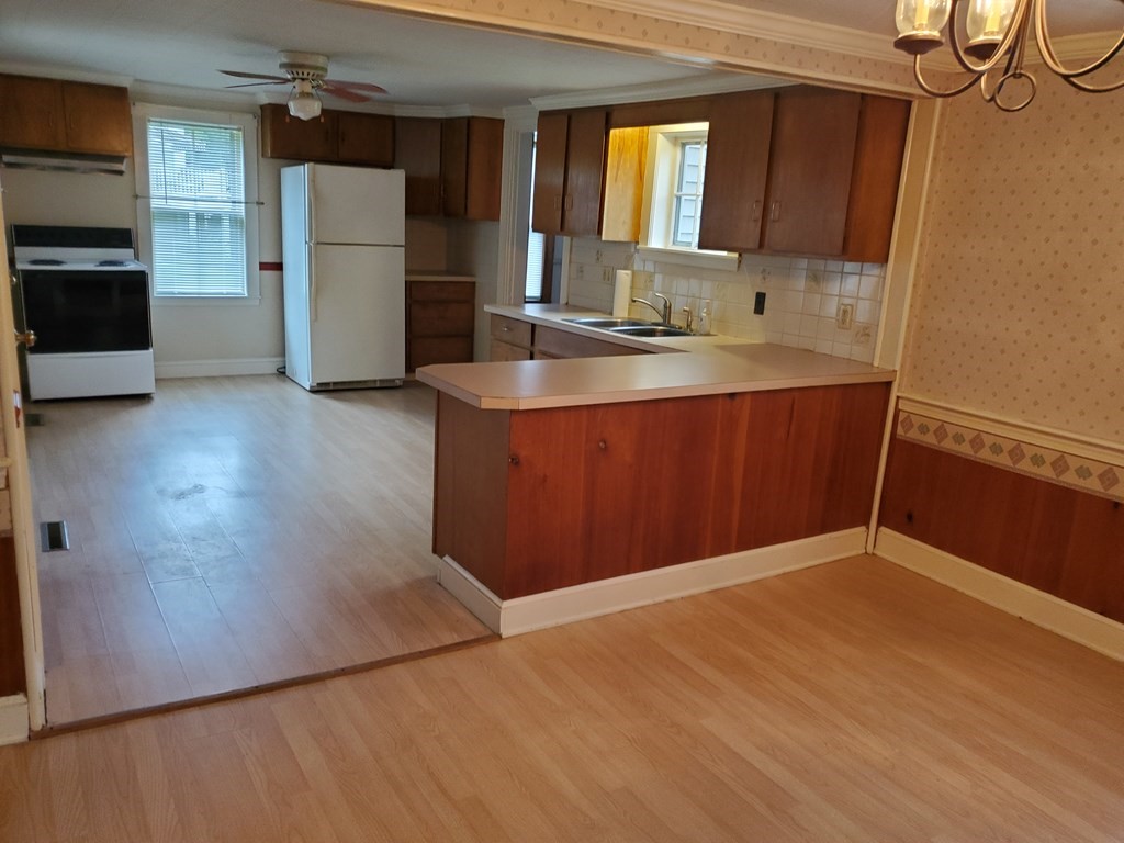 126 Berlin Road Marlborough, MA 01752 - Photo 12 of 18 Gallery Image 12