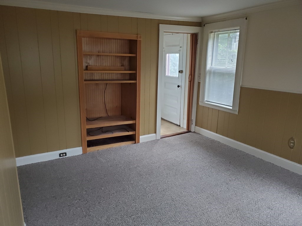 126 Berlin Road Marlborough, MA 01752 - Photo 6 of 18 Gallery Image 6