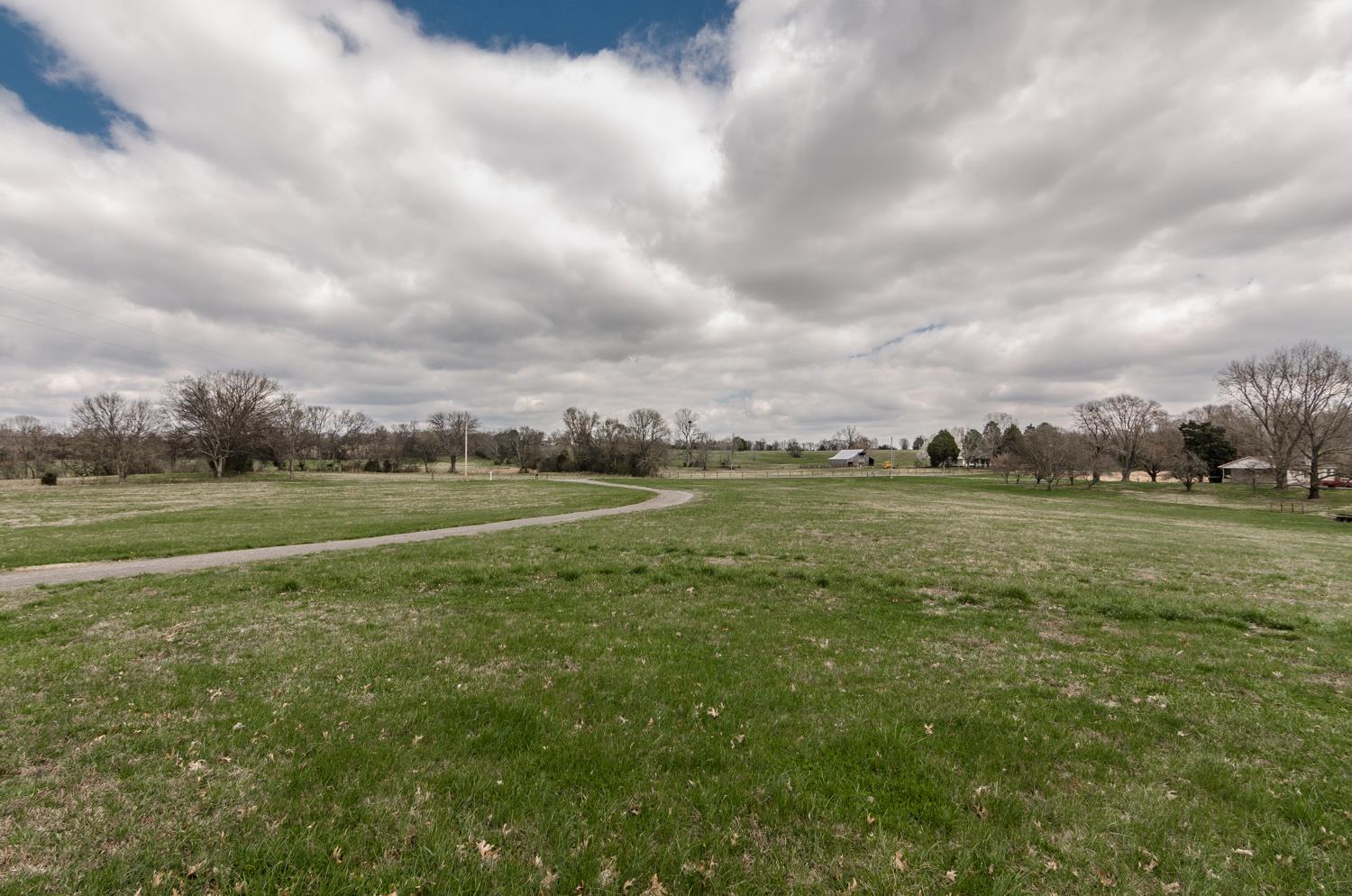 274 Lakeview Road Gallatin, TN 37066 - Photo 30 of 30 Gallery Image 30