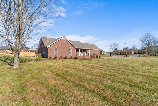 $549,000 | 1021 Somerville Drive, Cottontown, TN 37048