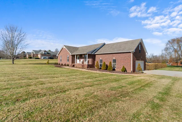 $549,000 | 1021 Somerville Drive, Cottontown, TN 37048