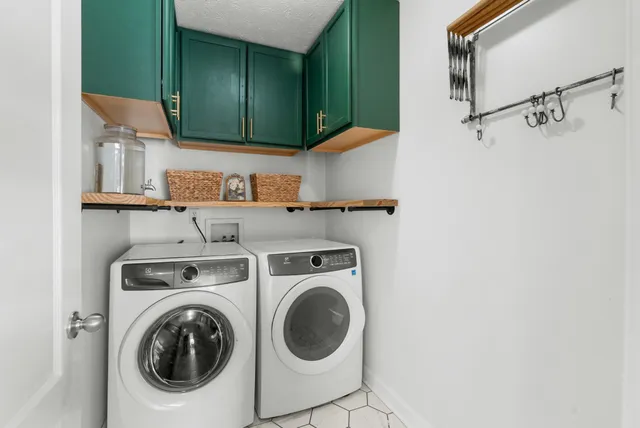 $549,000 | 1021 Somerville Drive, Cottontown, TN 37048