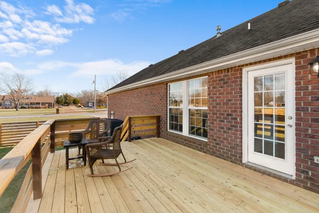 $549,000 | 1021 Somerville Drive, Cottontown, TN 37048