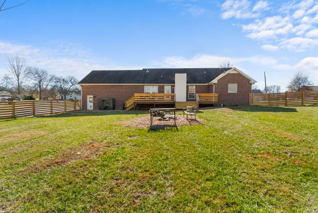 $549,000 | 1021 Somerville Drive, Cottontown, TN 37048