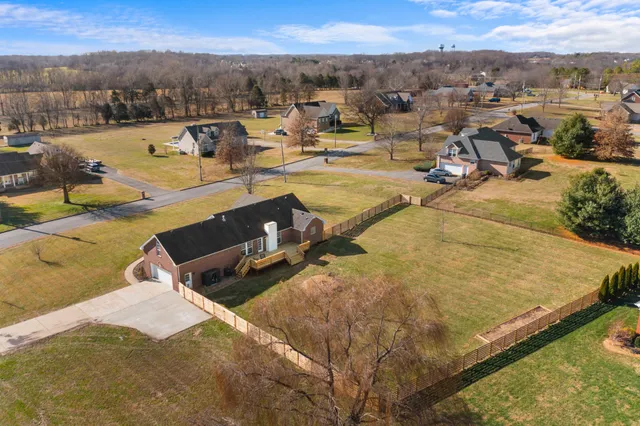 $549,000 | 1021 Somerville Drive, Cottontown, TN 37048