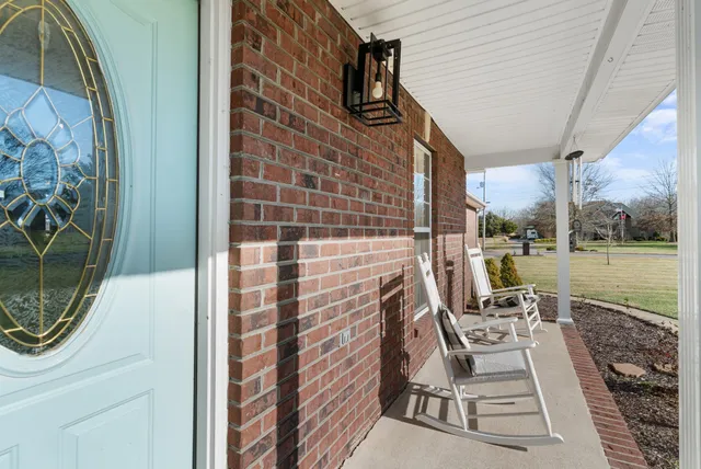 $549,000 | 1021 Somerville Drive, Cottontown, TN 37048