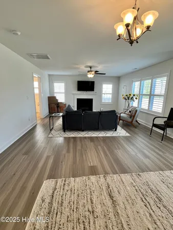 $2,195 | 200 Pastoral Court, Sneads Ferry, NC 28460