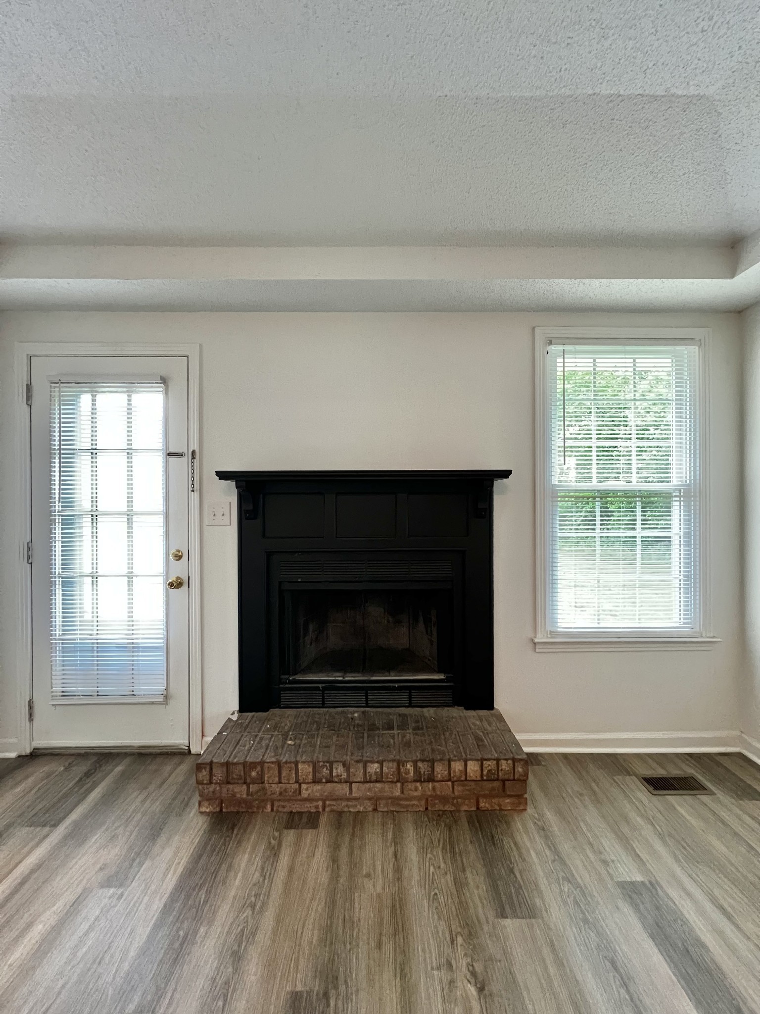 2303 Stokes Road Clarksville, TN 37043 - Photo 12 of 20