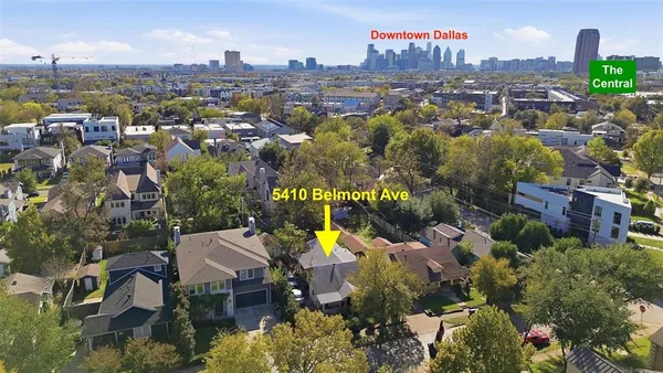 an aerial view of multiple house
