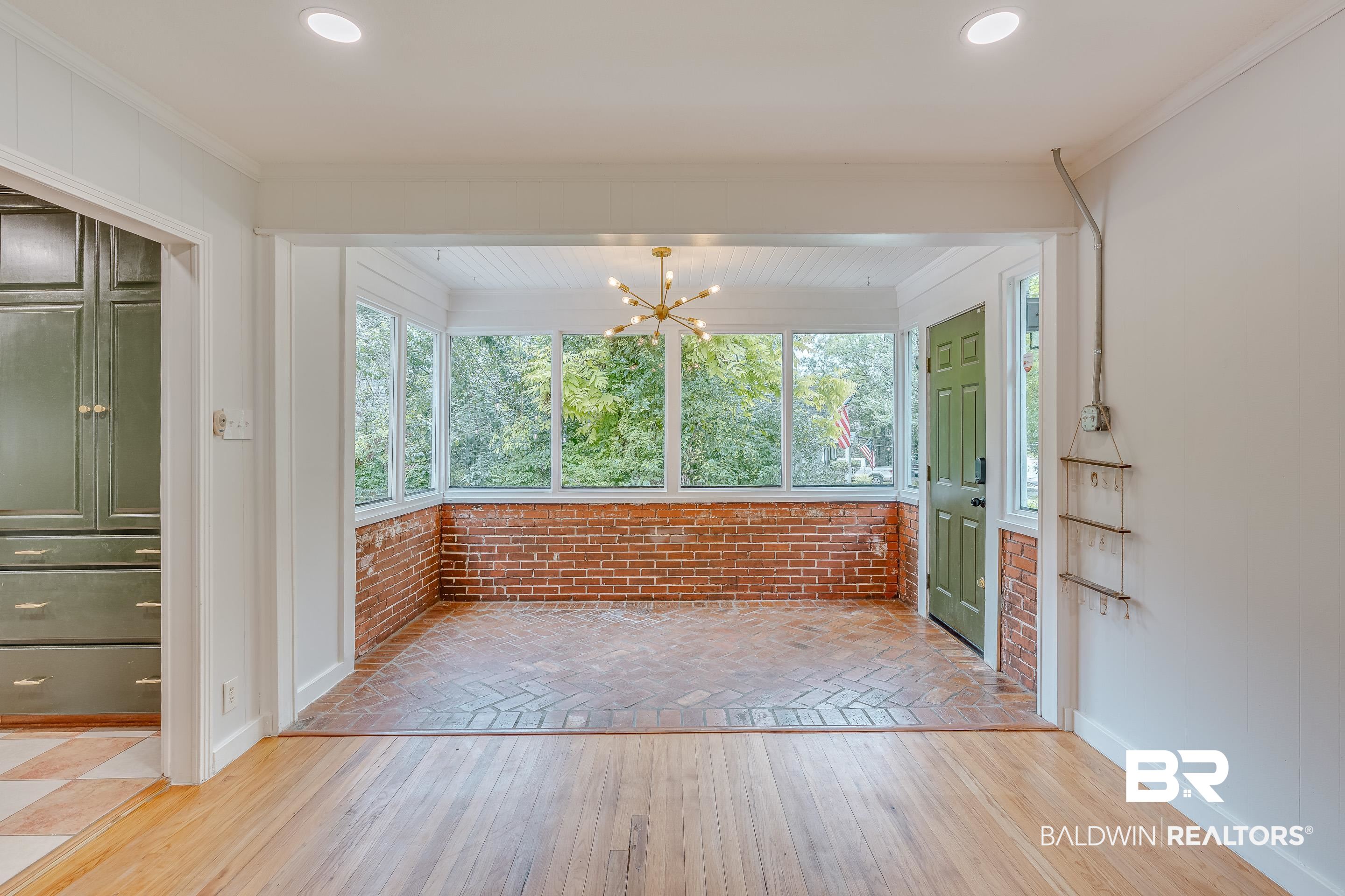 167 Seminole Street Mobile, AL 36606 - Photo 8 of 47