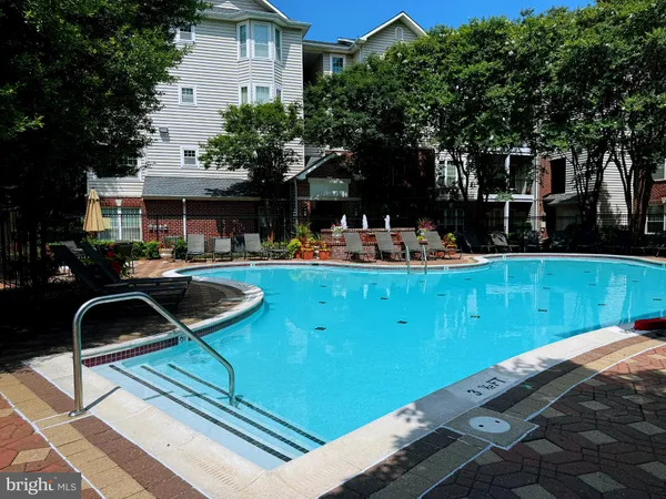 $550,000 | 1530 Spring Gate Dr., Unit 9317, McLean, VA 22102