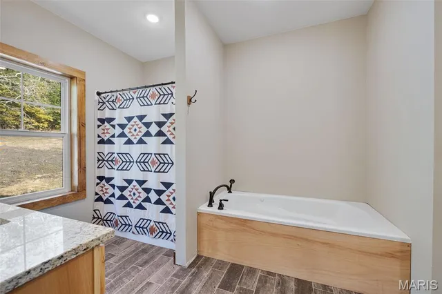 $999,900 | 10051 State Highway 32, Ste. Genevieve, MO 63670