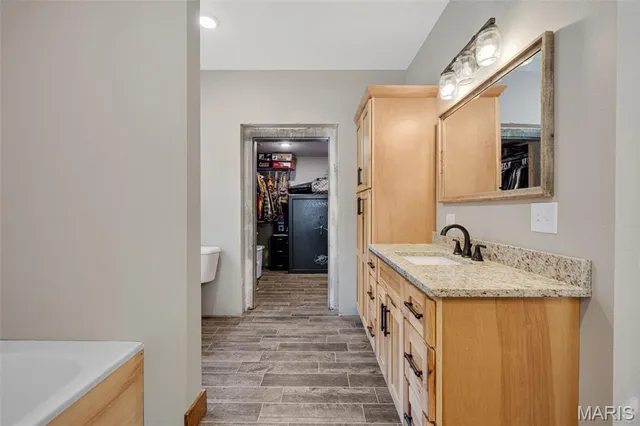 $999,900 | 10051 State Highway 32, Ste. Genevieve, MO 63670