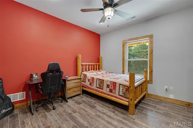 $999,900 | 10051 State Highway 32, Ste. Genevieve, MO 63670