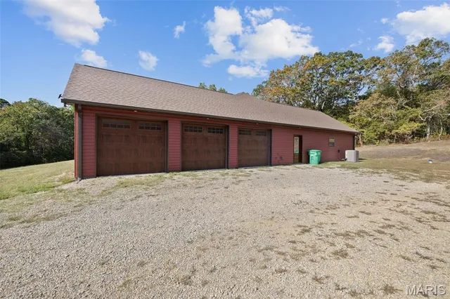 $999,900 | 10051 State Highway 32, Ste. Genevieve, MO 63670