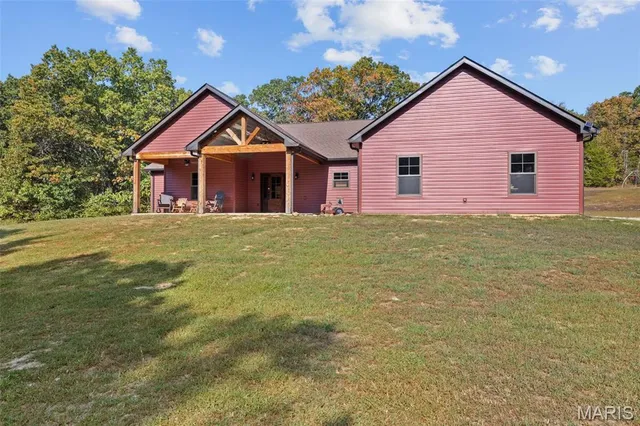 $999,900 | 10051 State Highway 32, Ste. Genevieve, MO 63670