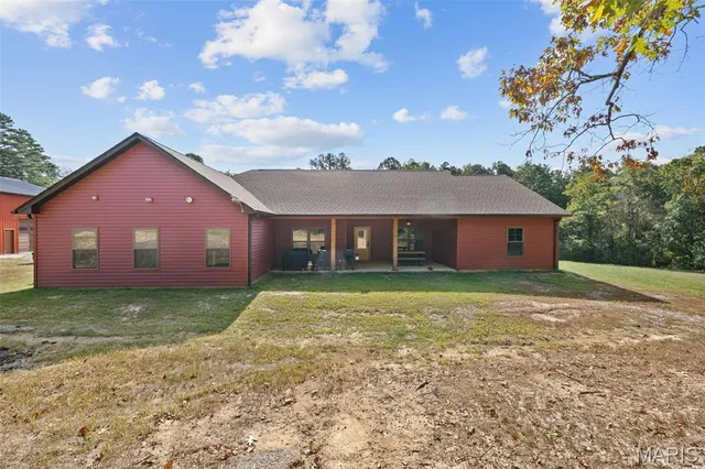 $999,900 | 10051 State Highway 32, Ste. Genevieve, MO 63670