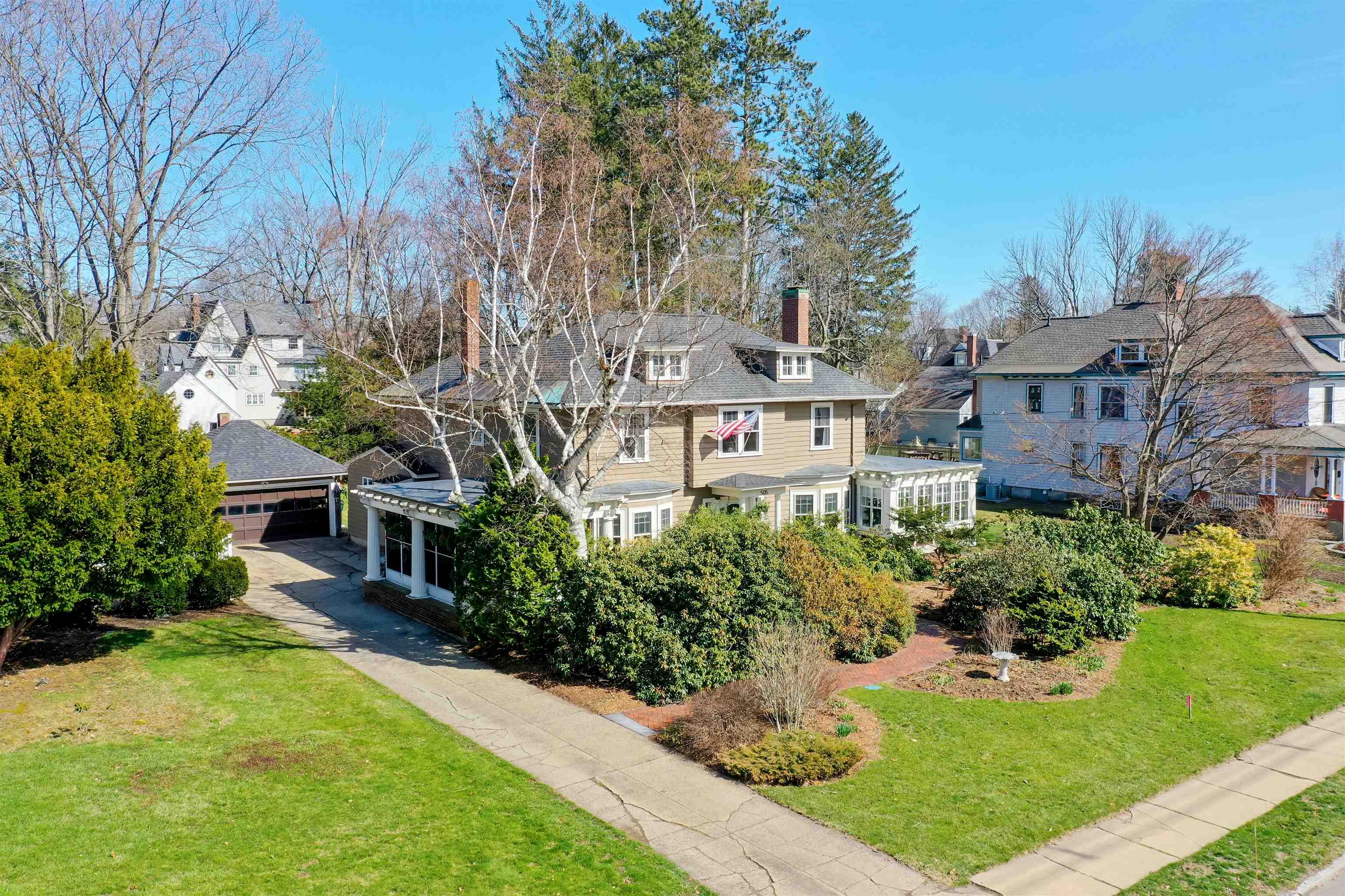 505 River Road Manchester, NH 03104 - Photo 1 of 40 Gallery Image 1