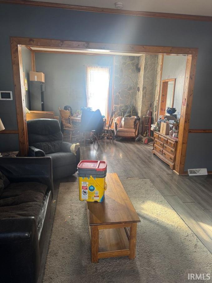 915 Fulton Street Elkhart, IN 46514 - Photo 2 of 6