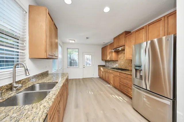 $2,300 | 10743 Boardwalk Street, Houston, TX 77042