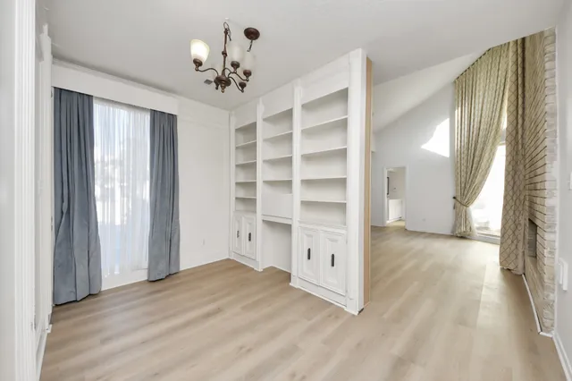 $2,300 | 10743 Boardwalk Street, Houston, TX 77042