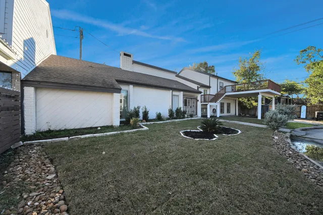 $2,300 | 10743 Boardwalk Street, Houston, TX 77042