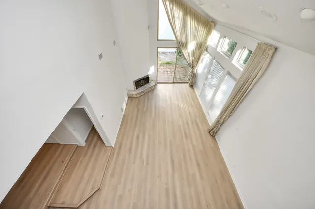 $2,300 | 10743 Boardwalk Street, Houston, TX 77042