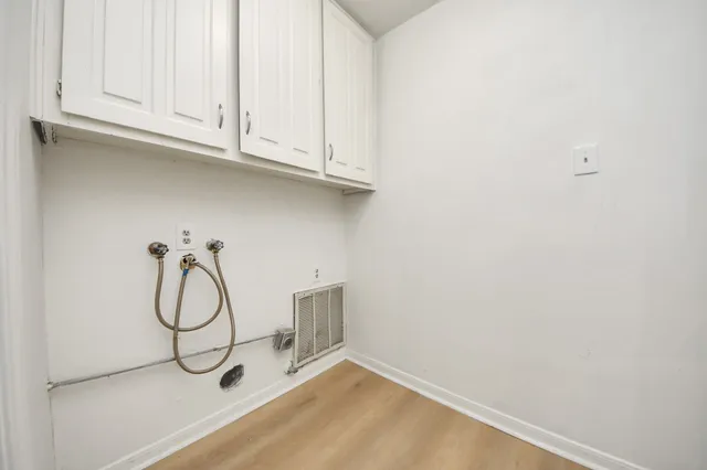 $2,300 | 10743 Boardwalk Street, Houston, TX 77042