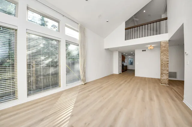 $2,300 | 10743 Boardwalk Street, Houston, TX 77042