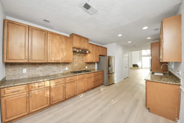 $2,300 | 10743 Boardwalk Street, Houston, TX 77042