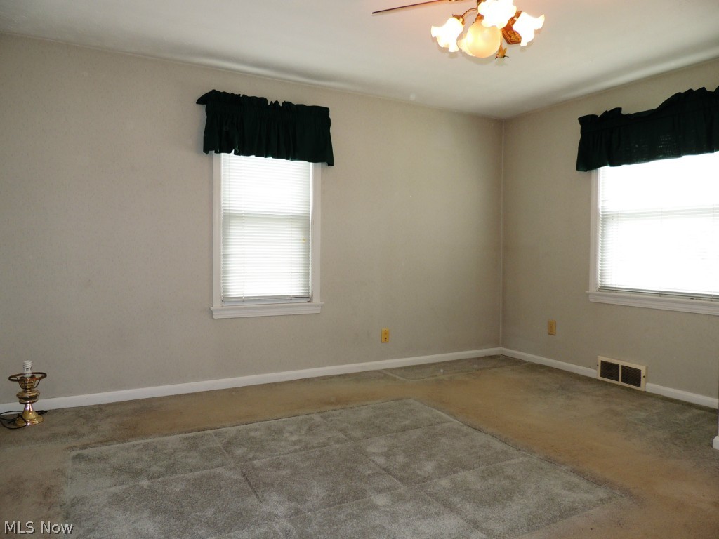 9504 Snow Road Cleveland, OH 44130 - Photo 16 of 24