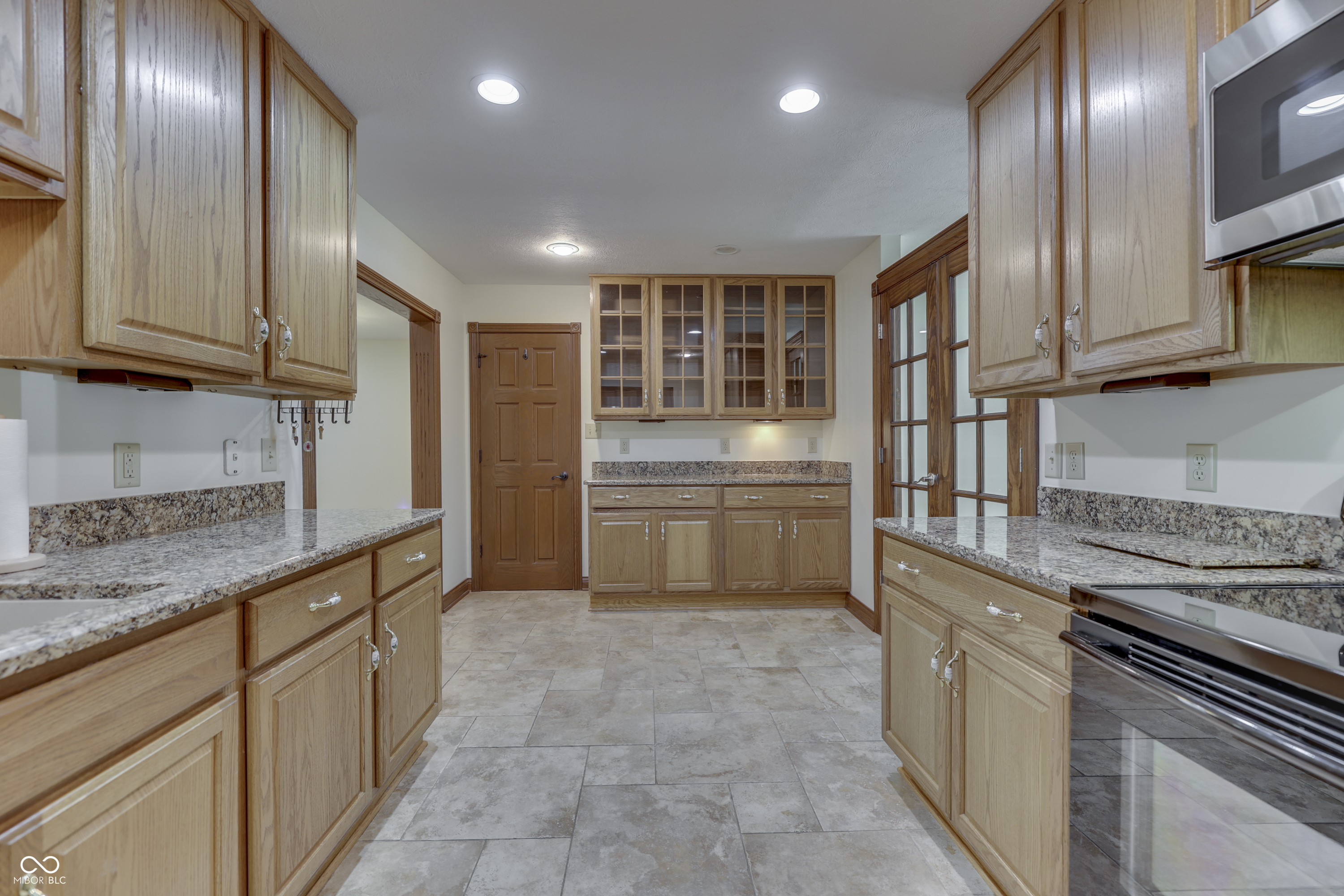 438 Griffin Road Indianapolis, IN 46227 - Photo 5 of 33