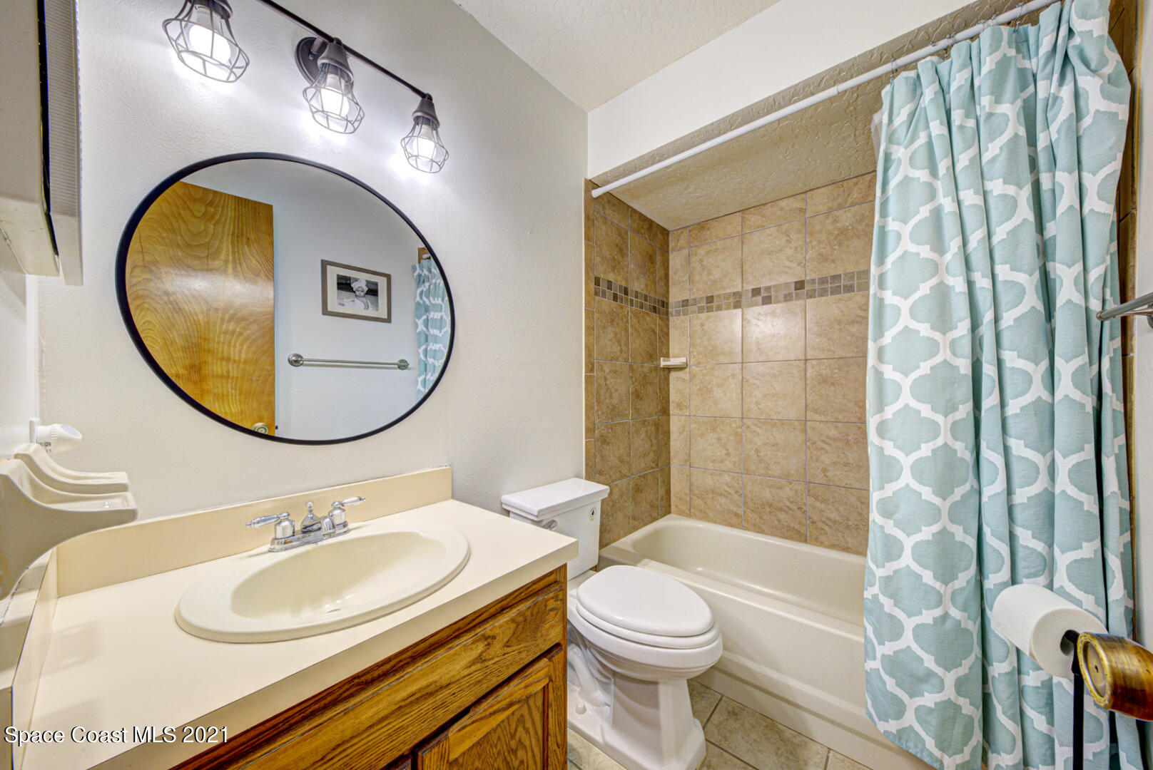 860 Croton Road Rockledge, FL 32955 - Photo 17 of 24 bathroom 2