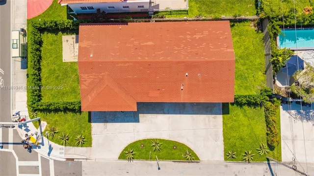 $1,595,000 | 300 93rd Street, Surfside, FL 33154