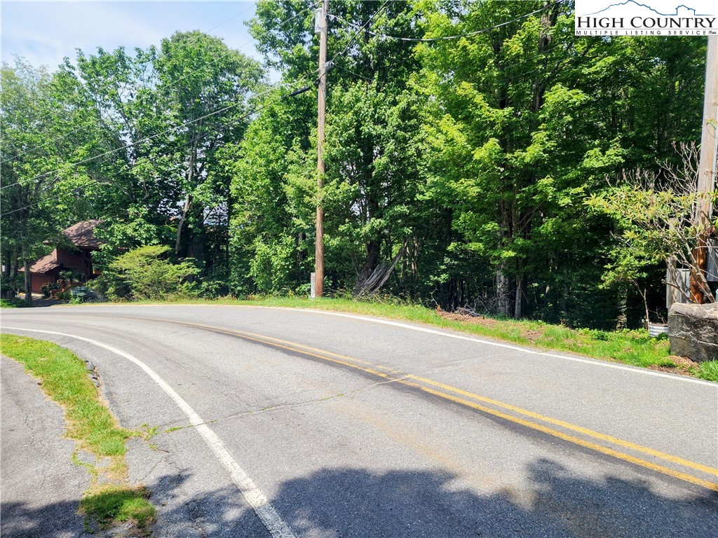 408 St Andrews Road Beech Mountain, NC 28604 - Photo 2 of 4 Gallery Image 2