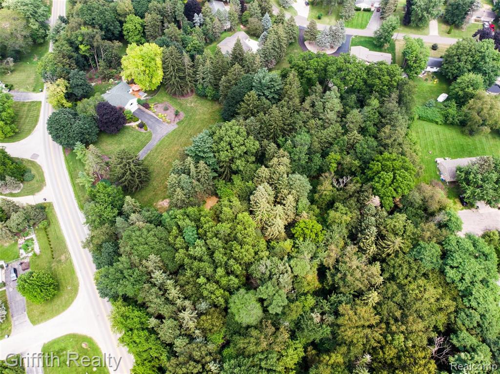 2450 Golf Club Road Howell, MI 48843 - Photo 46 of 59