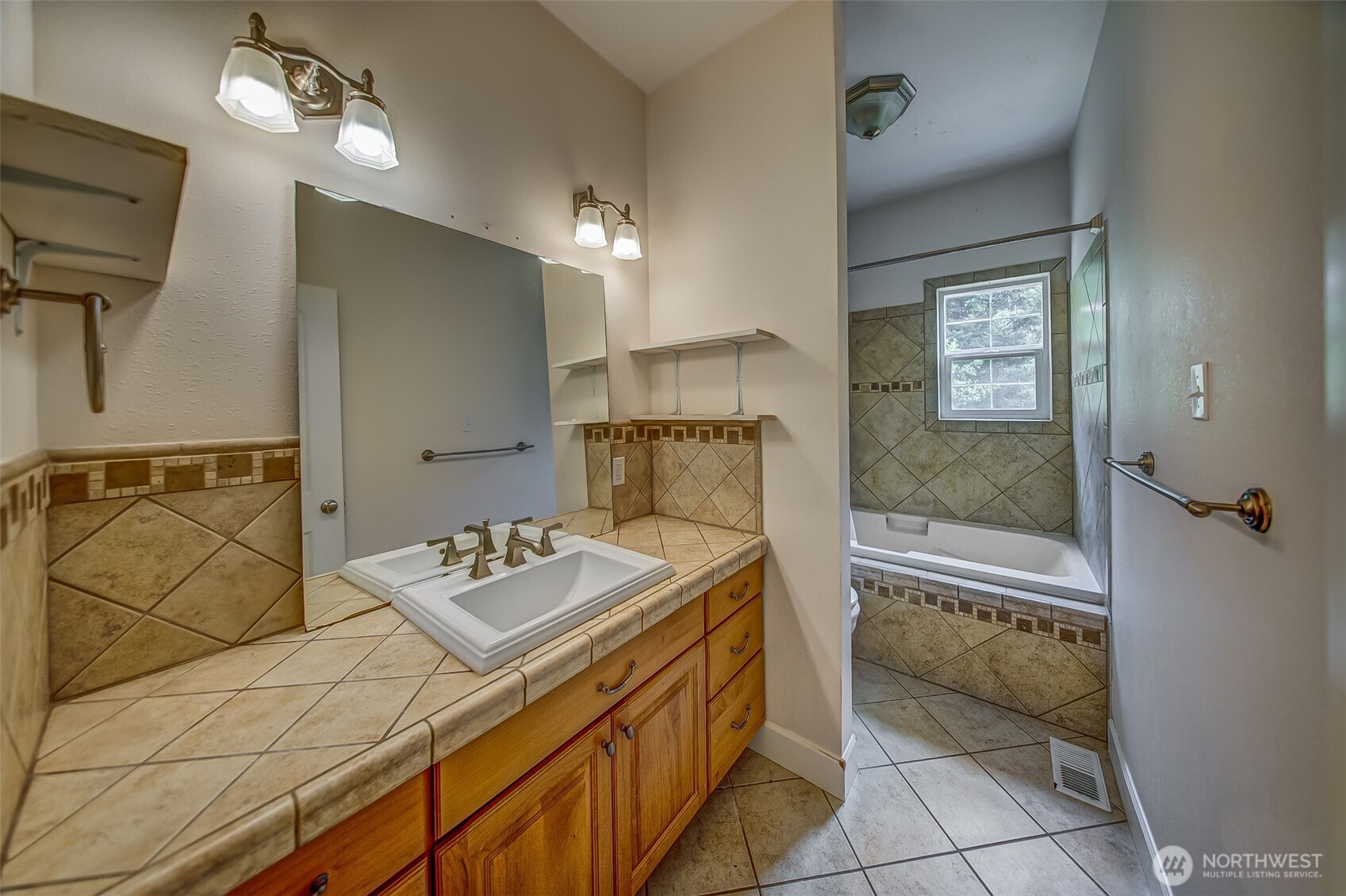 2873 Southeast Bloomfield Road Shelton, WA 98584 - Photo 13 of 40 Gallery Image 13