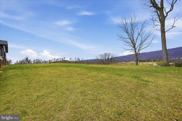 $825,000 | 12 Bluebell Way, Gerrardstown, WV 25420