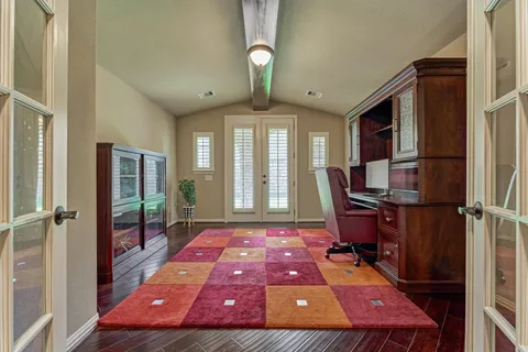 $895,000 | 82 East Crystal Canyon Circle, The Woodlands, TX 77389