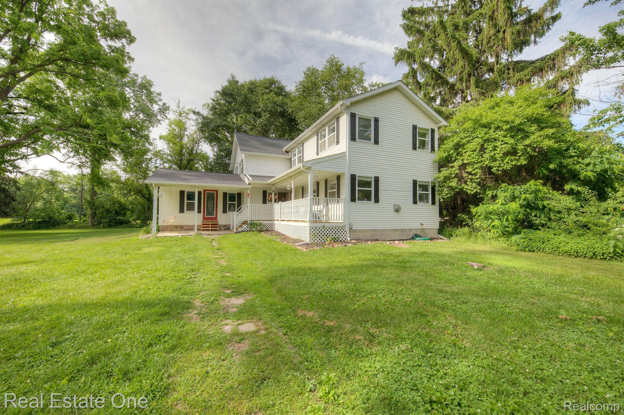 6017 Byron Road Howell, MI 48855 - Photo 10 of 94 Gallery Image 10