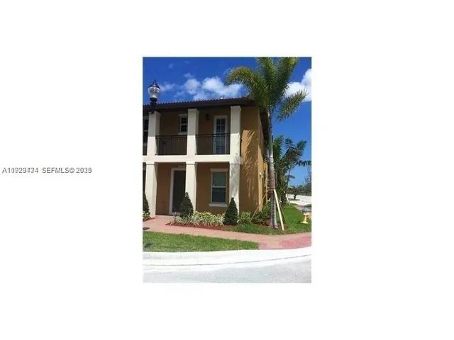 $490,000 | 1131 Southwest 147th Avenue, Pembroke Pines, FL 33027
