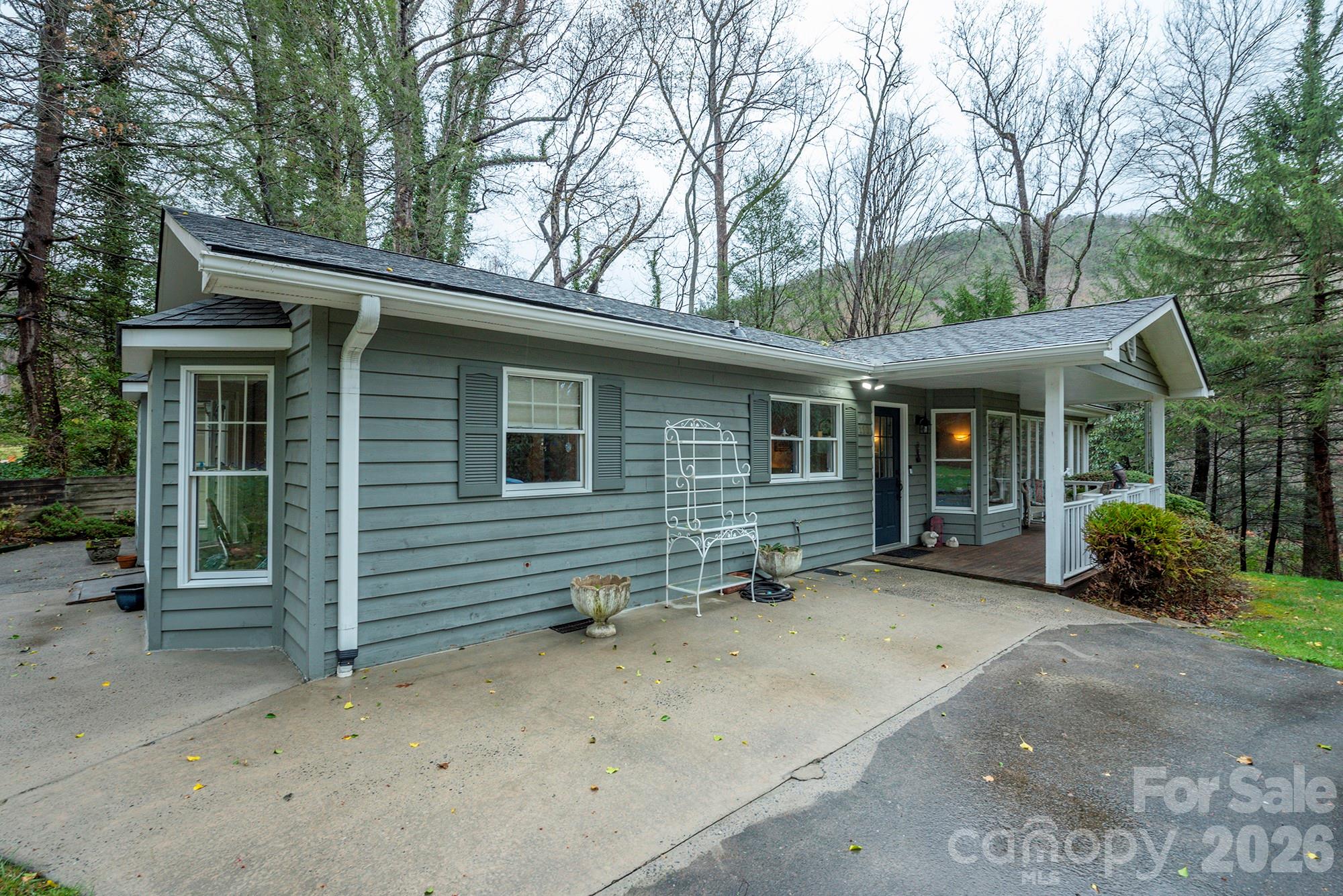 110 Virginia Road Montreat, NC 28711 - Photo 2 of 39