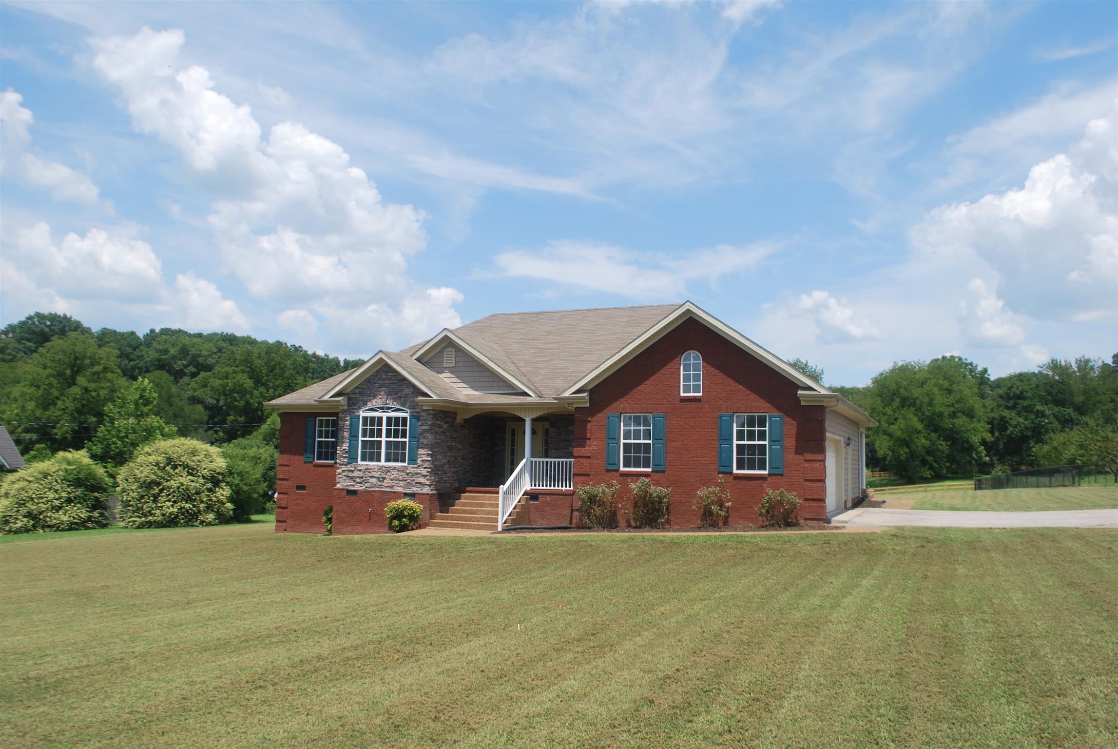 2115 Double Branch Road Columbia, TN 38401 - Photo 2 of 30 COUNTRY LIVING CLOSE TO ALL