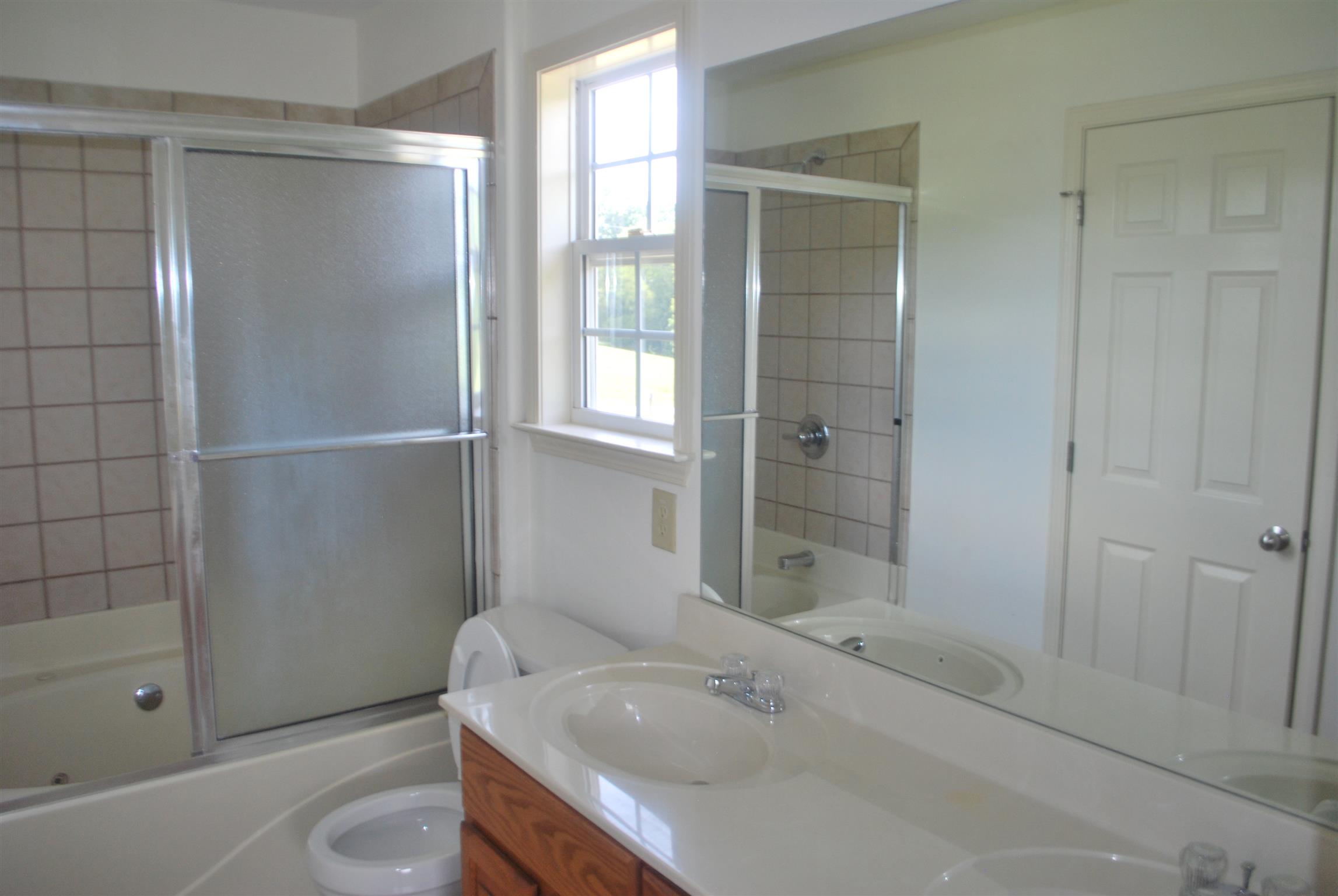 2115 Double Branch Road Columbia, TN 38401 - Photo 20 of 30 DOUBLE SINKS - JETTED TUB