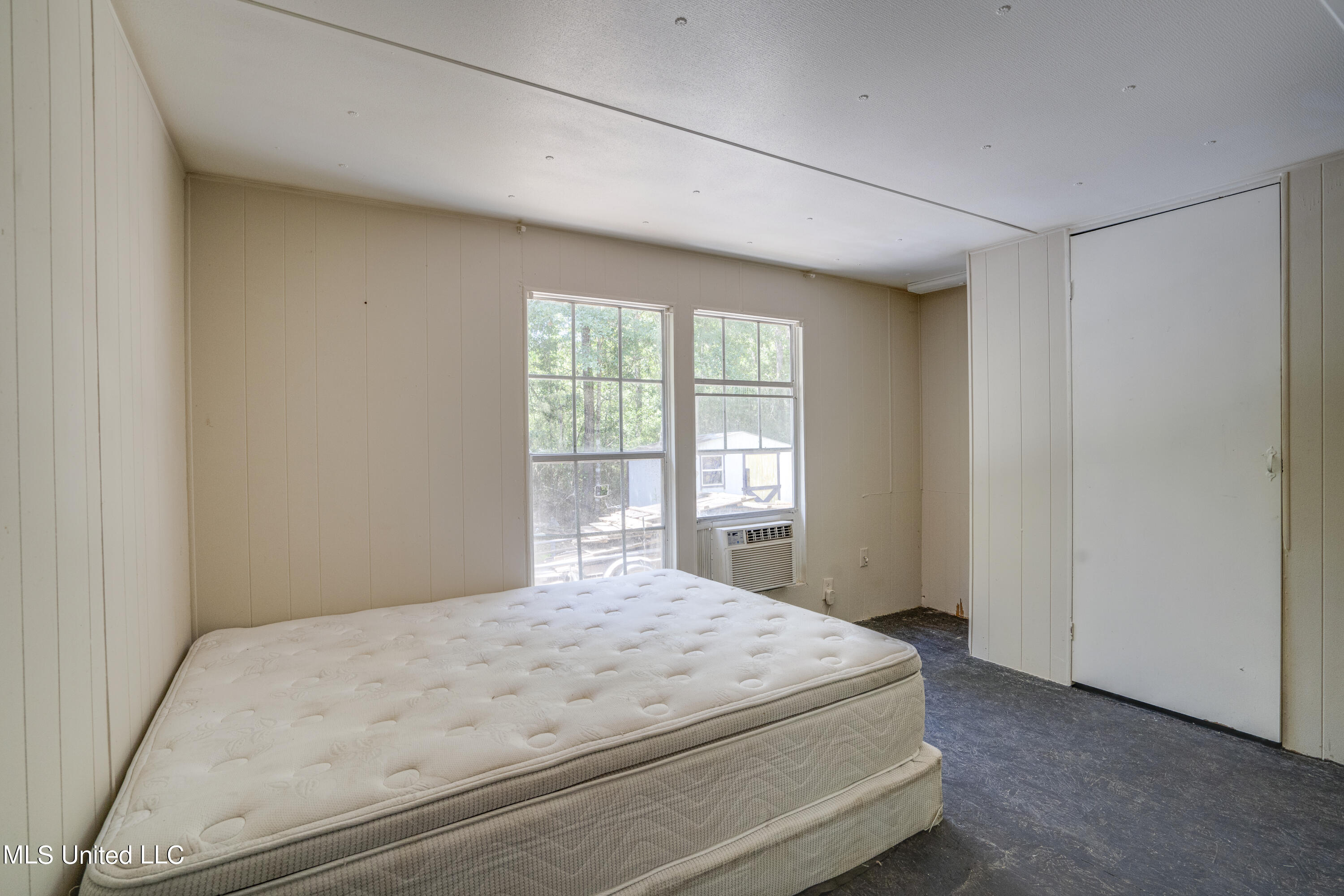9748 Limu Way Diamondhead, MS 39525 - Photo 6 of 14 Limu Way-Single-9
