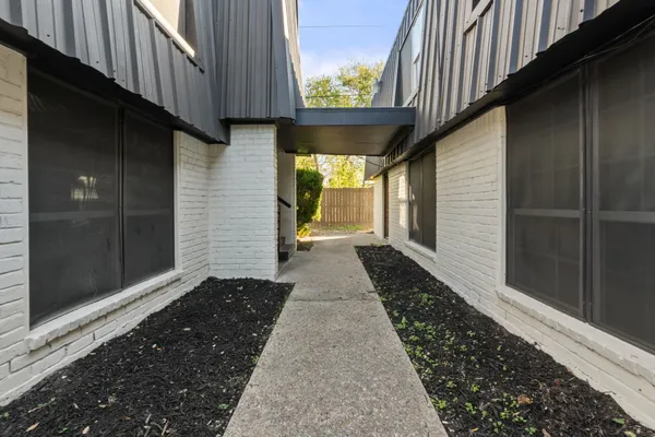 $600 | 1720 Wooten Park Drive, Unit 113, Austin, TX 78757