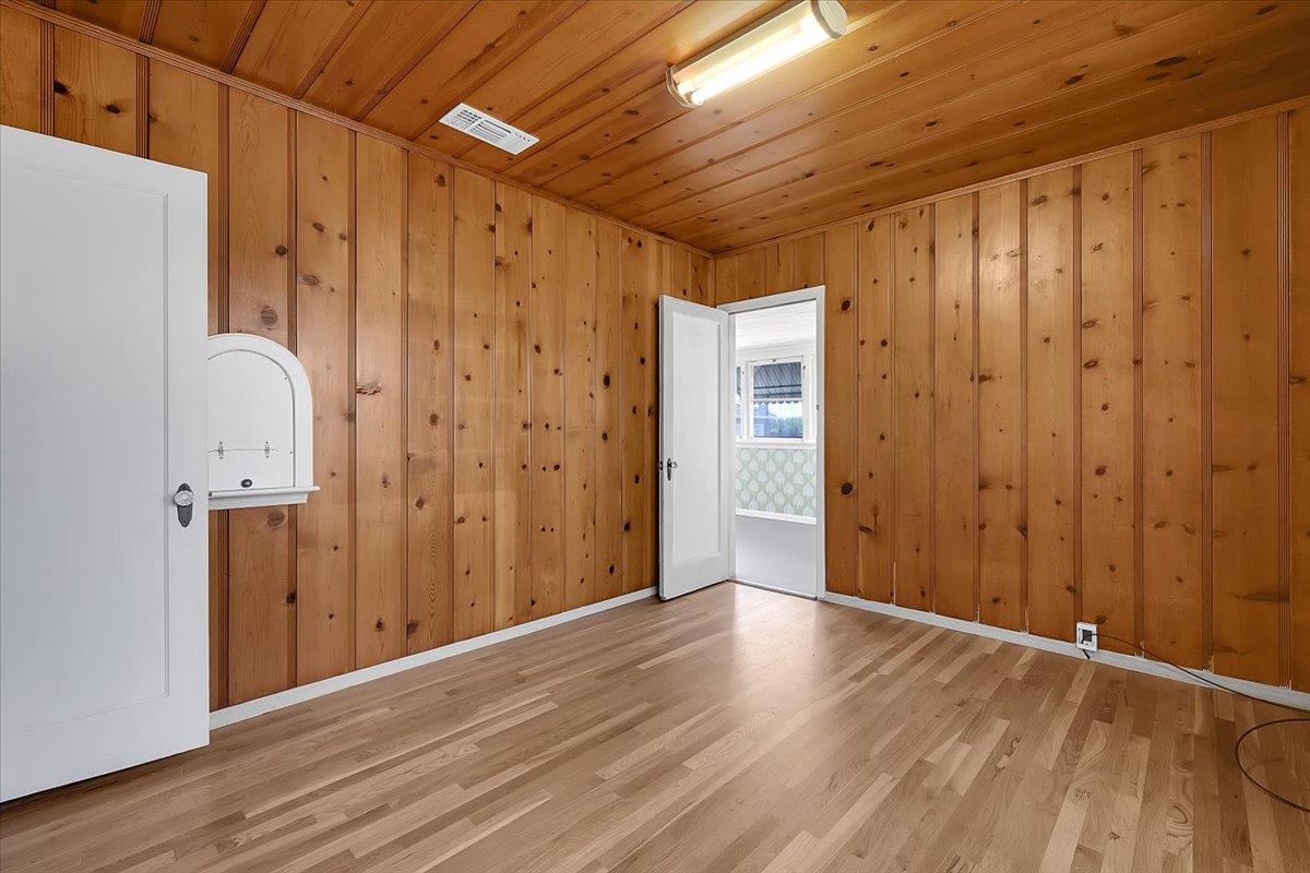 1102 Barry Road Yuba City, CA 95991 - Photo 6 of 88 a view of empty room with wooden floor
