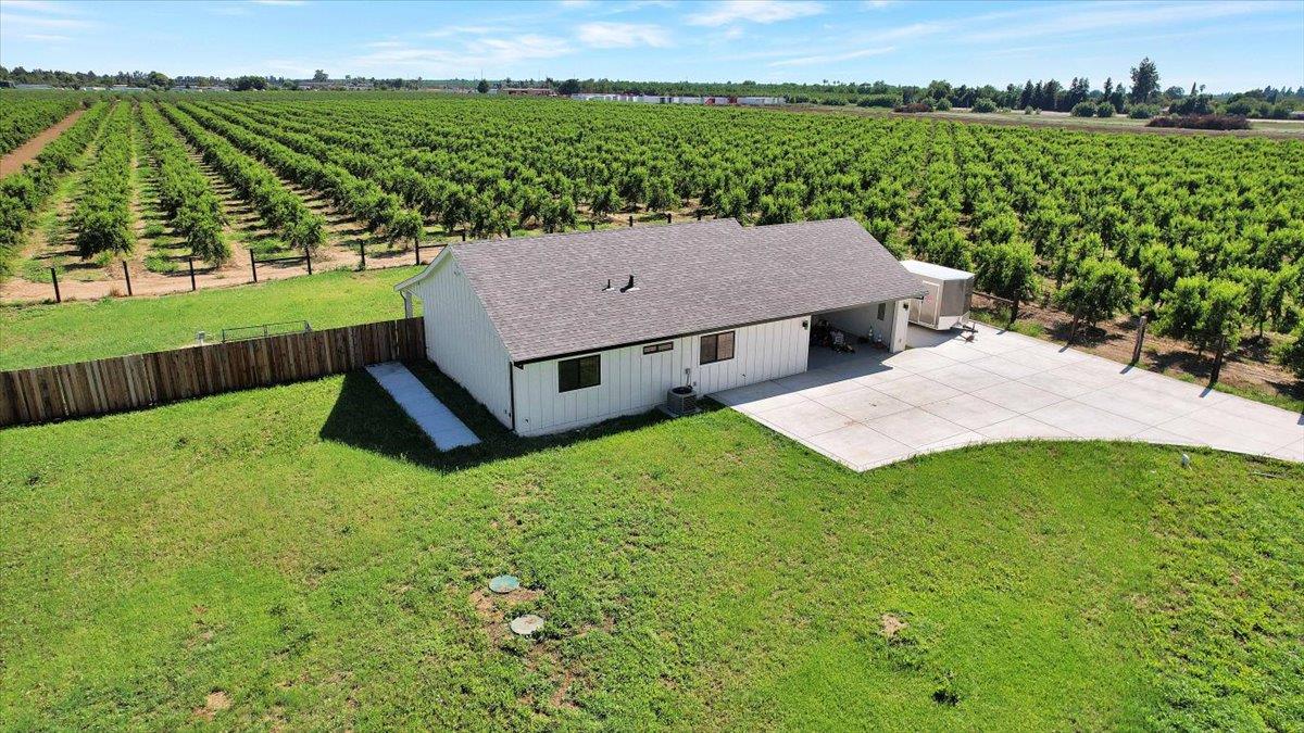 1102 Barry Road Yuba City, CA 95991 - Photo 84 of 88 an aerial view of a house having yard